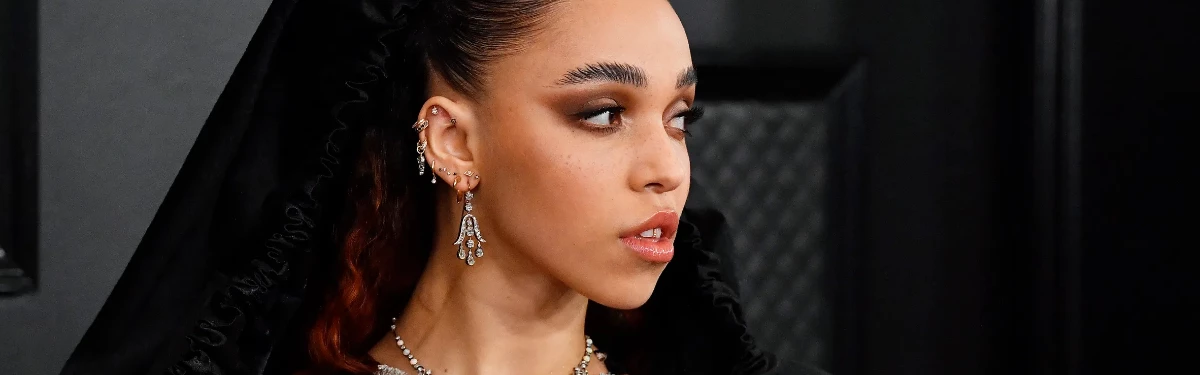 Певица FKA Twigs сыграет главную роль в перезапуске «Ворона»