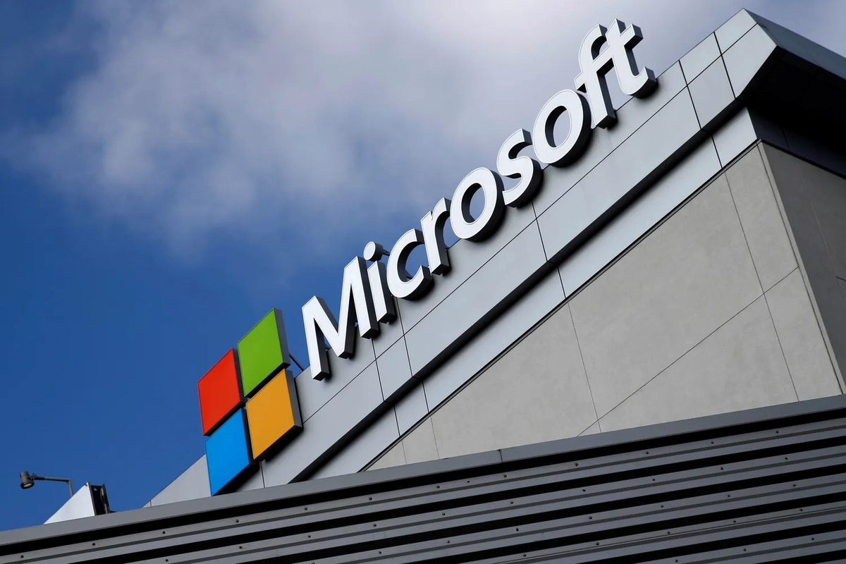 Облачные технологии и развитие ИИ подняли цену акций Microsoft на 36% за год