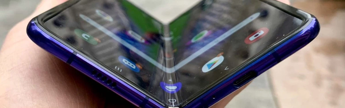 Фиаско Galaxy Fold - Складные смартфоны сломались уже на старте продаж