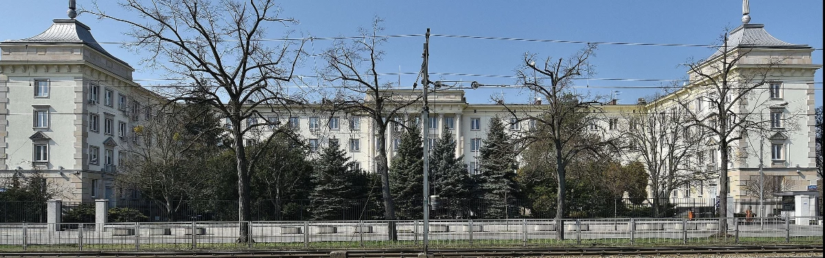 Айтишник майнил криптовалюту прямо в Главной комендатуре полиции Польши