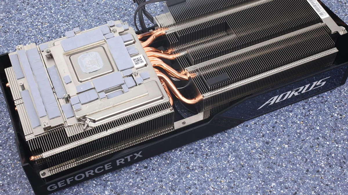 Gigabyte RTX 4070 SUPER AORUS Master лишь на 3% медленнее RTX 4070 Ti из коробки