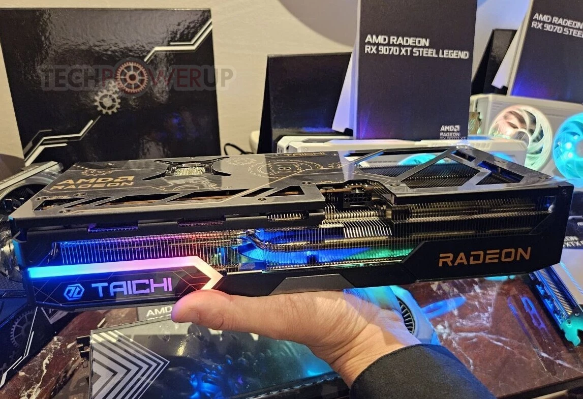 Разъем питания 16-pin 12V-2×6 все же добрался до AMD — ASRock представила видеокарту с таким питанием