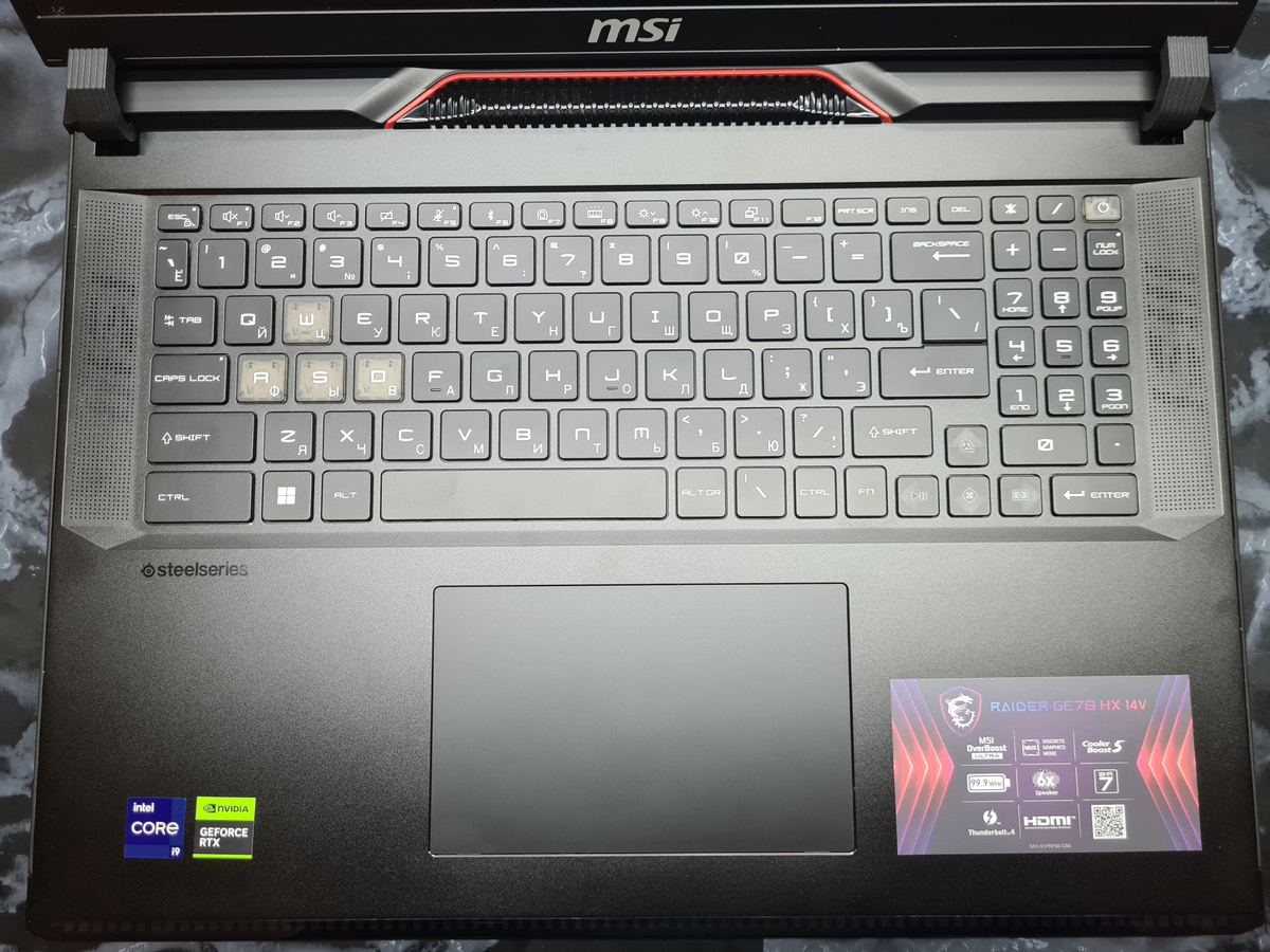 Обзор ноутбука MSI Raider GE78 HX 14VIG на i9-14900HX и RTX 4090M