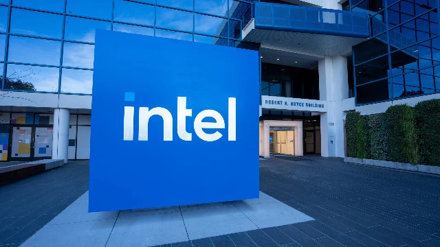 Продажи материнок и ЦП Intel в Германии значительно снизились, а у AMD — выросли