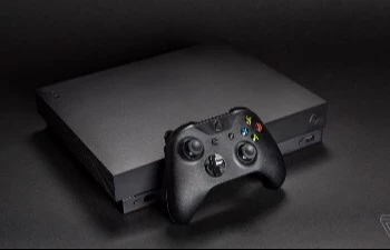 Продажи Xbox One X выросли на 400%. Нет, она не подешевела