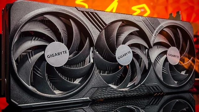 NVIDIA теперь сравнивает RTX 4070 Ti с RTX 3080, а не c RTX 3090 Ti