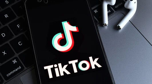 TikTok приостанавливает работу на территории России