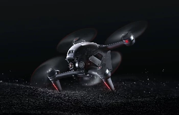 DJI FPV Combo стал первым оригинальным FPV-квадрокоптером