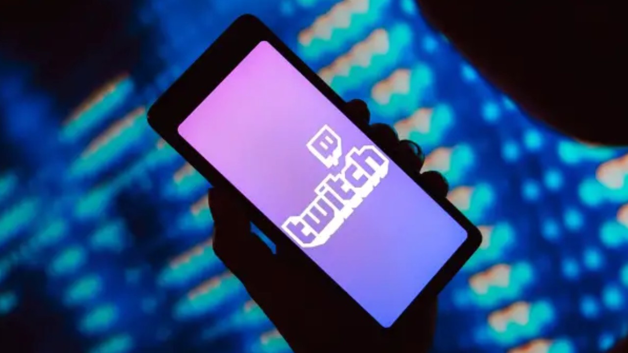 Twitch уволил всех 